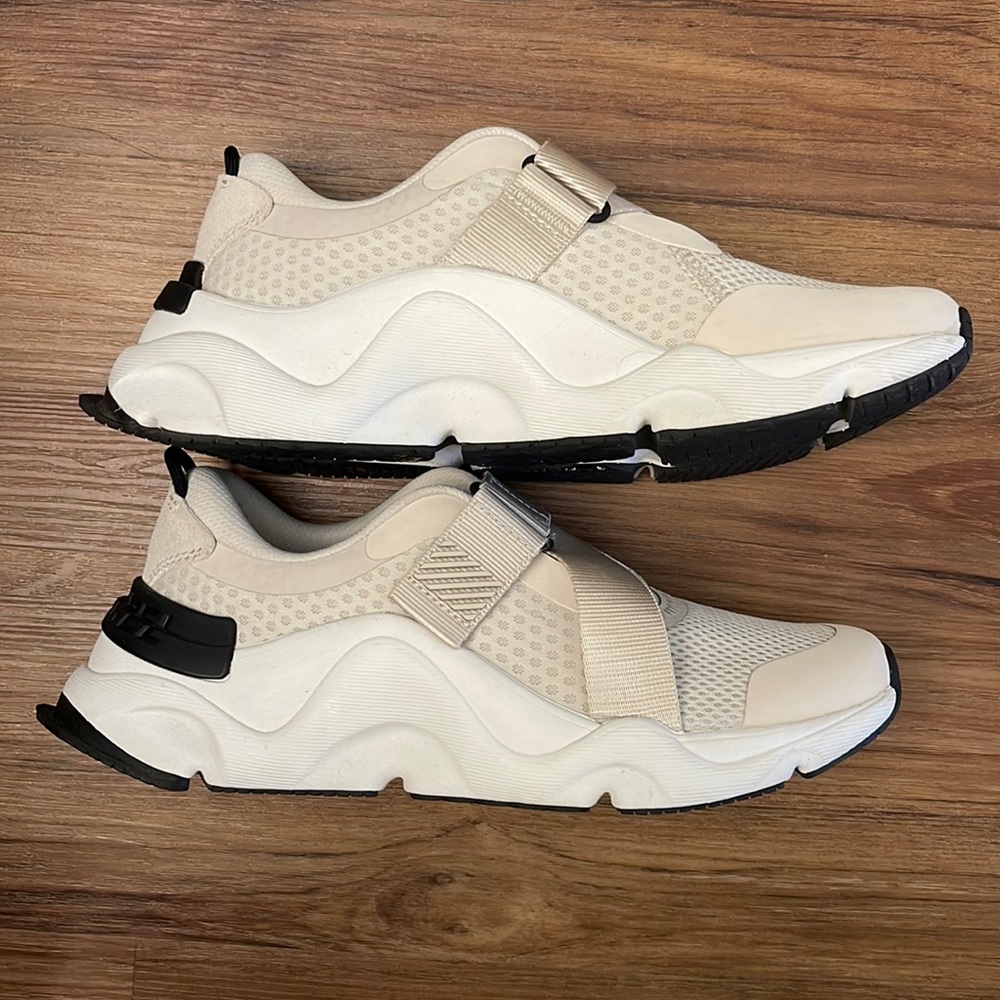 SOREL Kinetic Sneaker